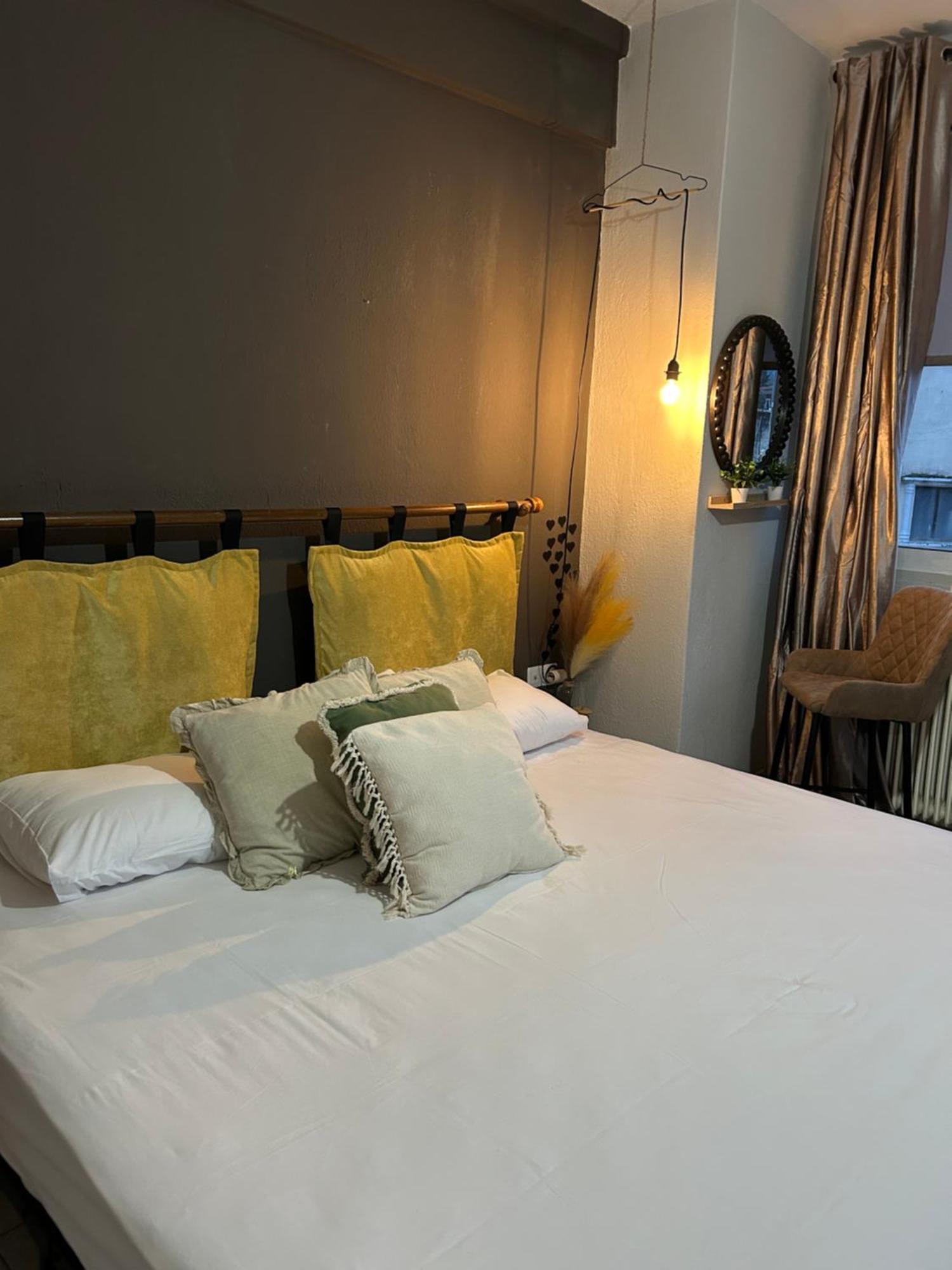 City Center Apartment سيرس المظهر الخارجي الصورة